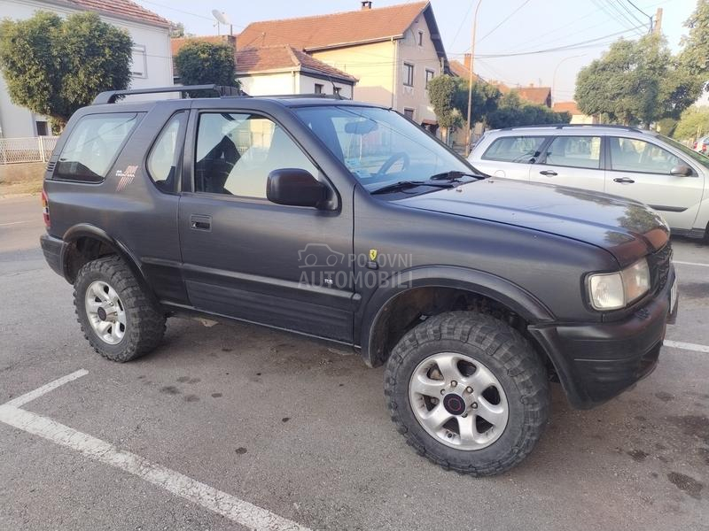 Opel Frontera 2.2 rs