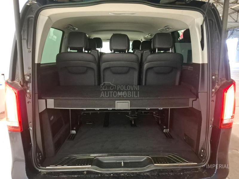 Mercedes Benz V Klasa 300D Long u dolasku