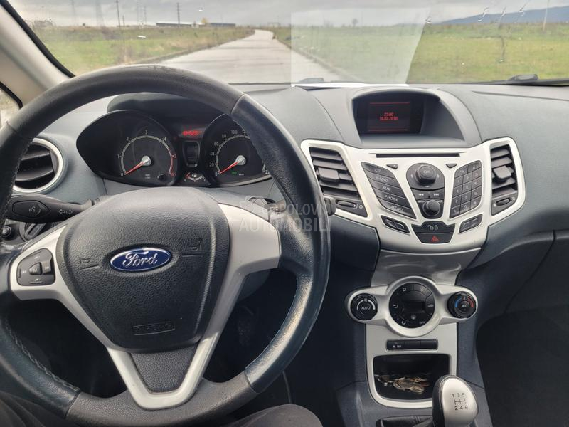 Ford Fiesta ST line