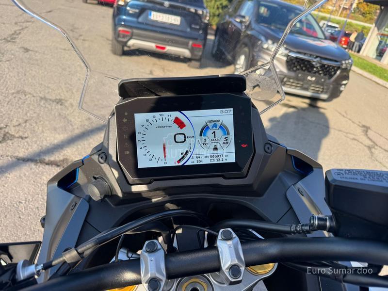 Suzuki GSX-S1000GX M4 DEMO