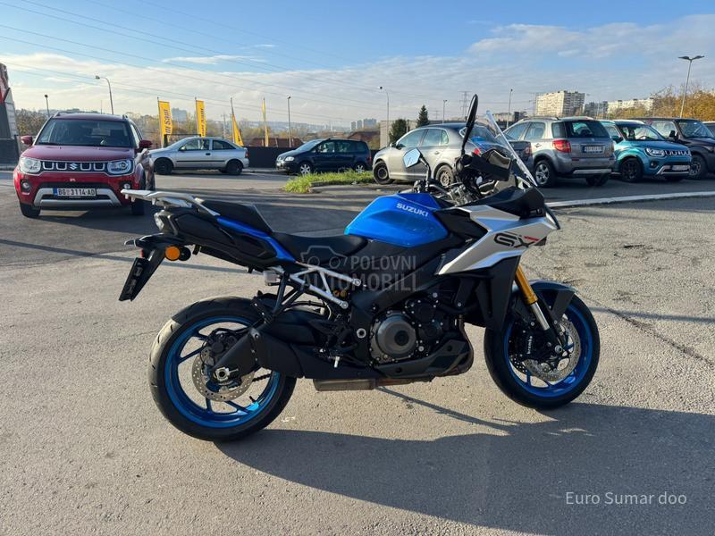 Suzuki GSX-S1000GX M4 DEMO