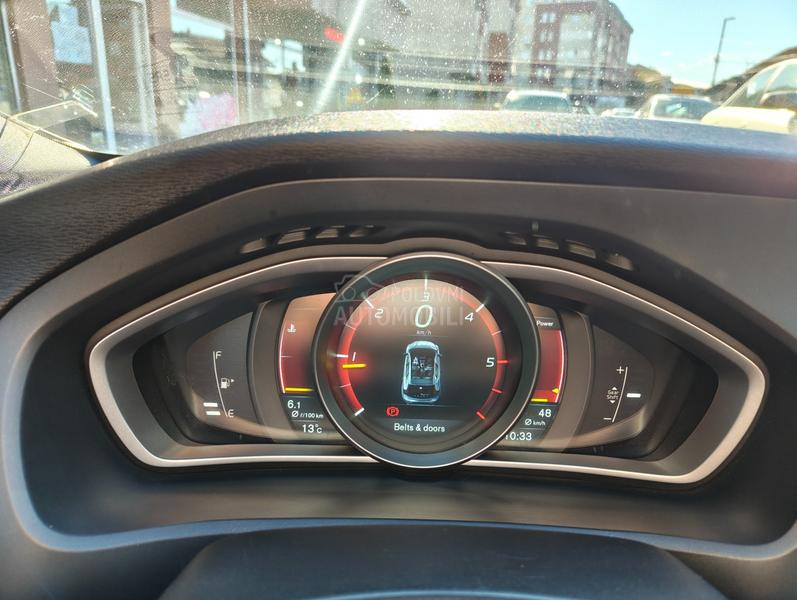 Volvo V40 D2 R-Design