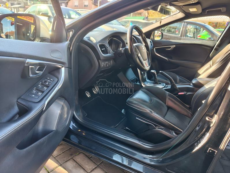Volvo V40 D2 R-Design