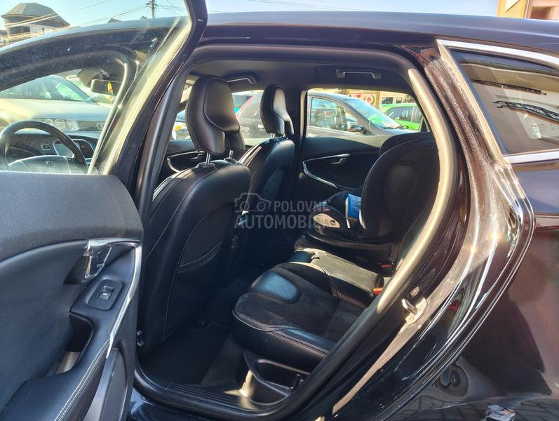 Volvo V40 D2 R-Design