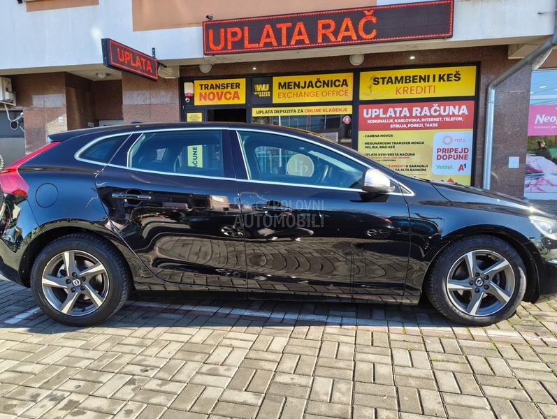Volvo V40 D2 R-Design