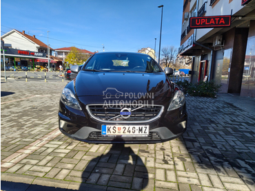 Volvo V40 D2 R-Design