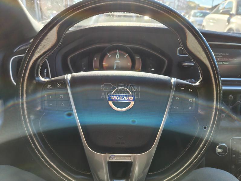 Volvo V40 D2 R-Design