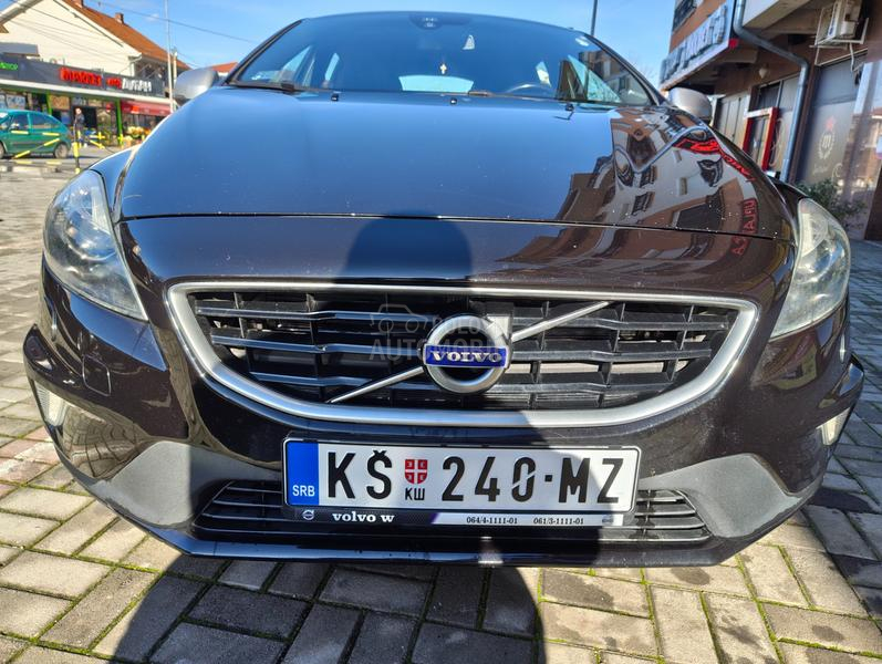 Volvo V40 D2 R-Design