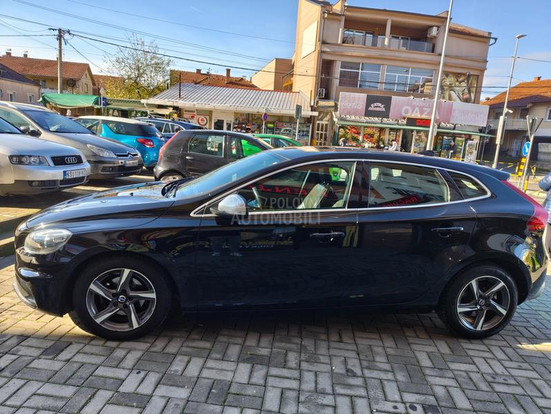Volvo V40 D2 R-Design