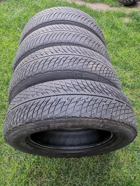 Michelin 215/65 R17 Zimska