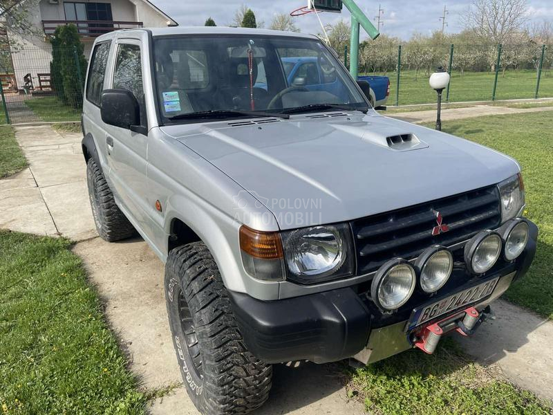 Mitsubishi Pajero 2.5 TDi 4x4