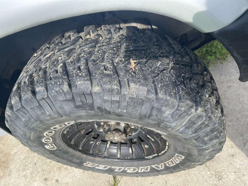 Mitsubishi Pajero 2.5 TDi 4x4