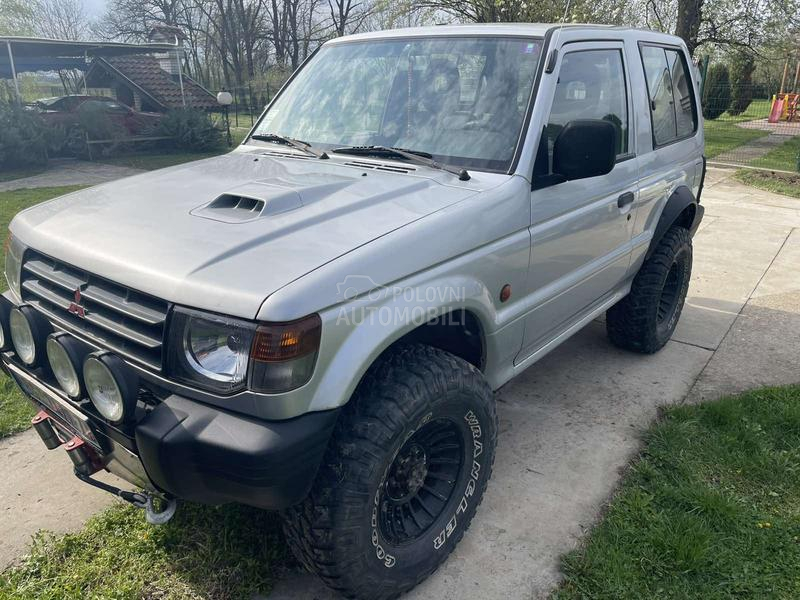 Mitsubishi Pajero 2.5 TDi 4x4