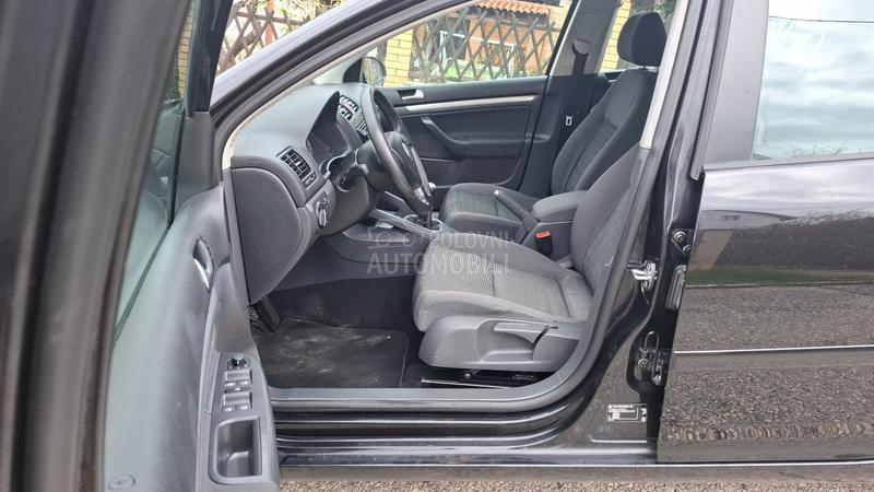 Volkswagen Golf 5 1.9 TDI 77 k.w