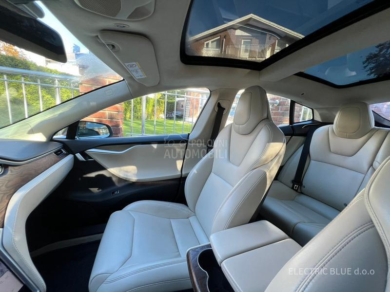 Tesla Model S 75d krem