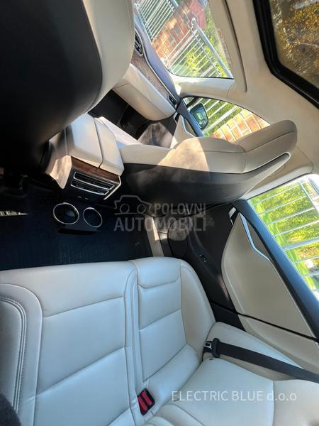 Tesla Model S 75d krem