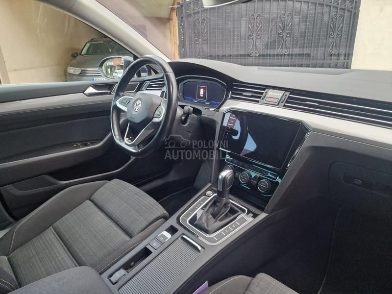 Volkswagen Passat B8 Ristajling