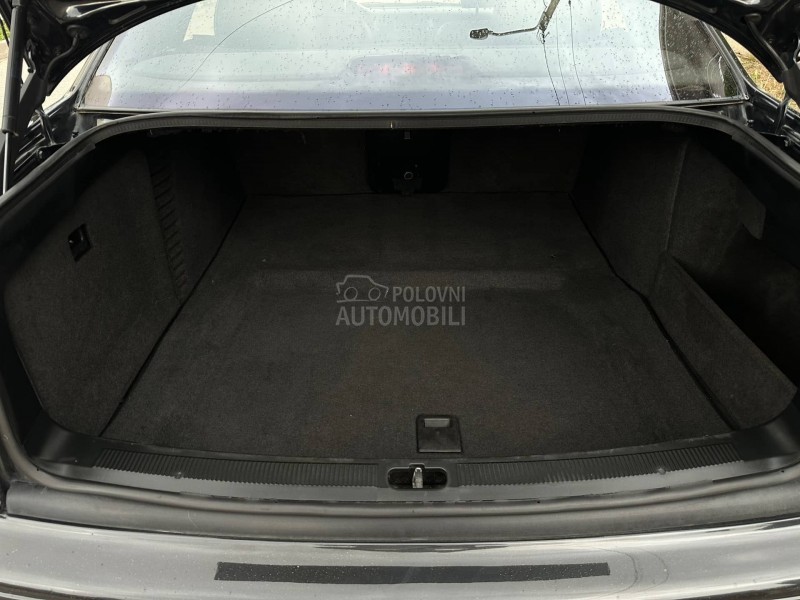 Audi A8 4.2 V8 Long Quattro