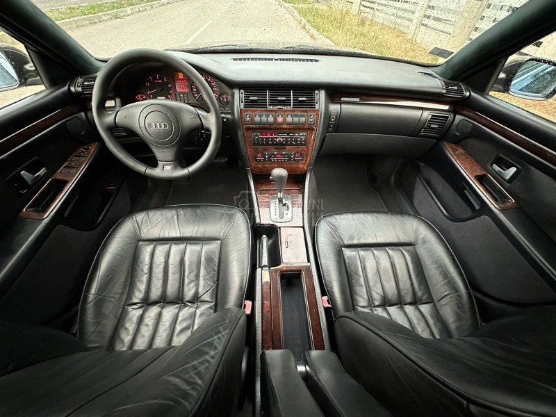 Audi A8 4.2 V8 Long Quattro