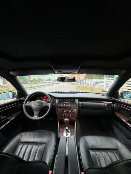Audi A8 4.2 V8 Long Quattro