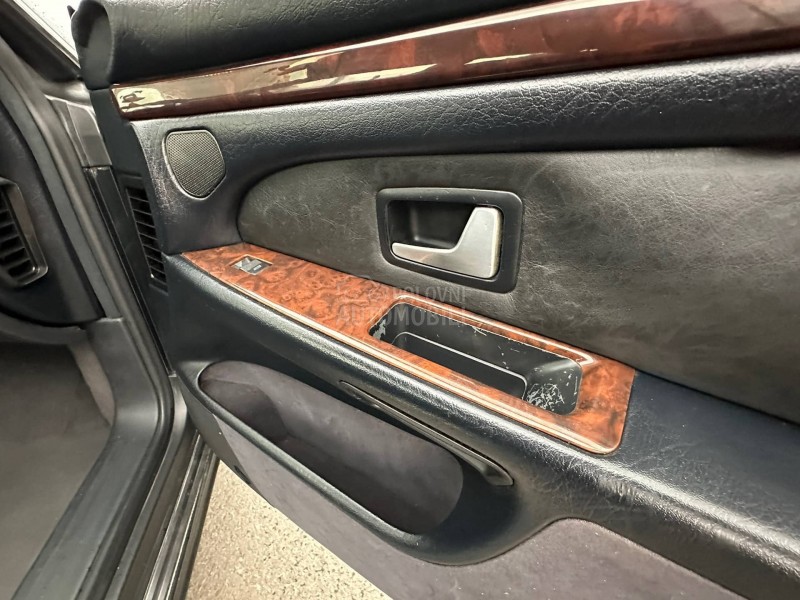 Audi A8 4.2 V8 Long Quattro