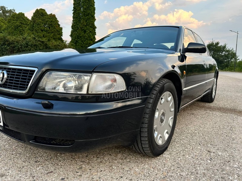 Audi A8 4.2 V8 Long Quattro