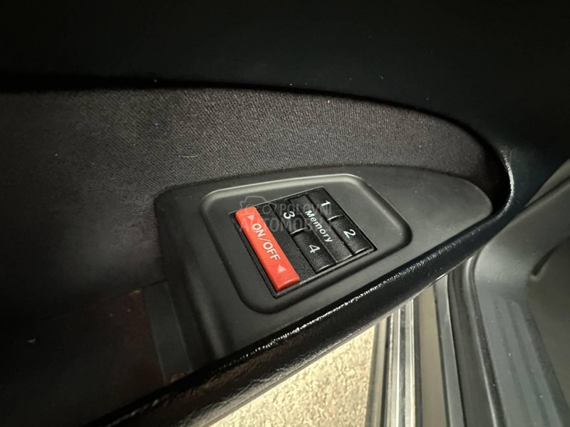 Audi A8 4.2 V8 Long Quattro