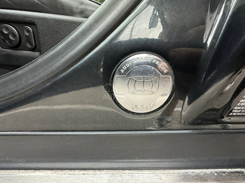 Audi A8 4.2 V8 Long Quattro