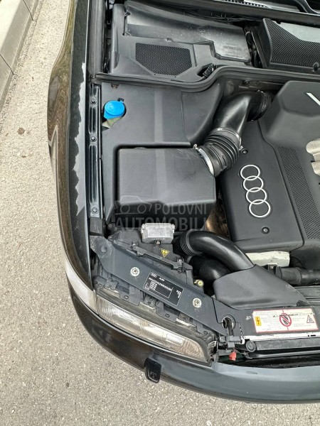 Audi A8 4.2 V8 Long Quattro
