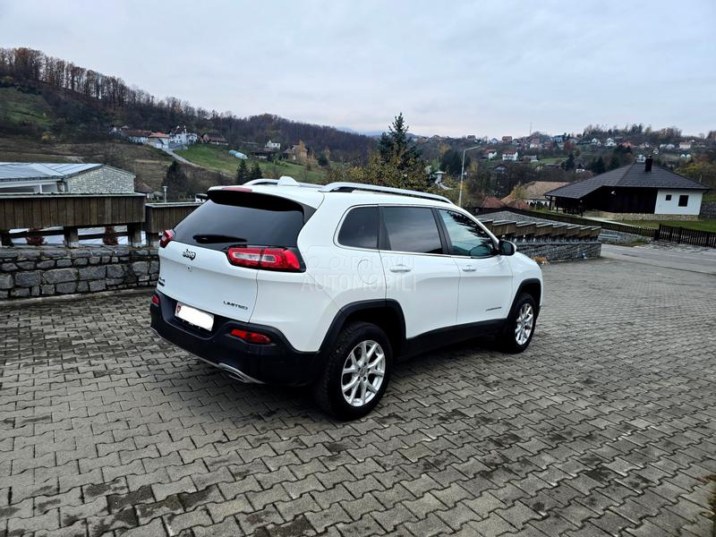 Jeep Cherokee Limited Totalni ful