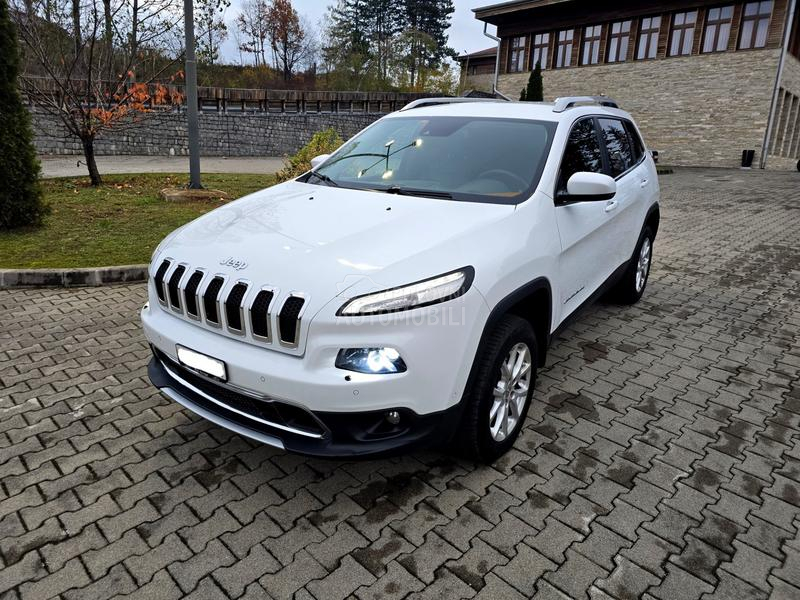 Jeep Cherokee Limited Totalni ful