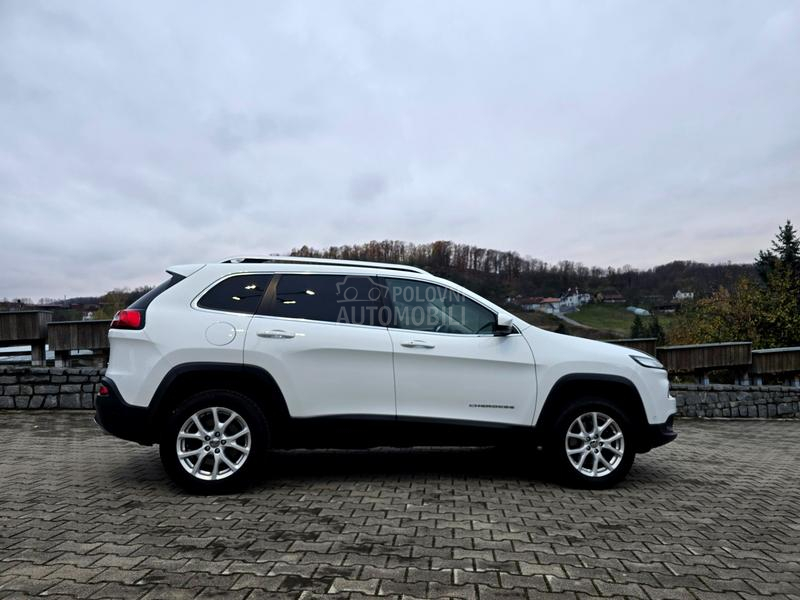 Jeep Cherokee Limited Totalni ful
