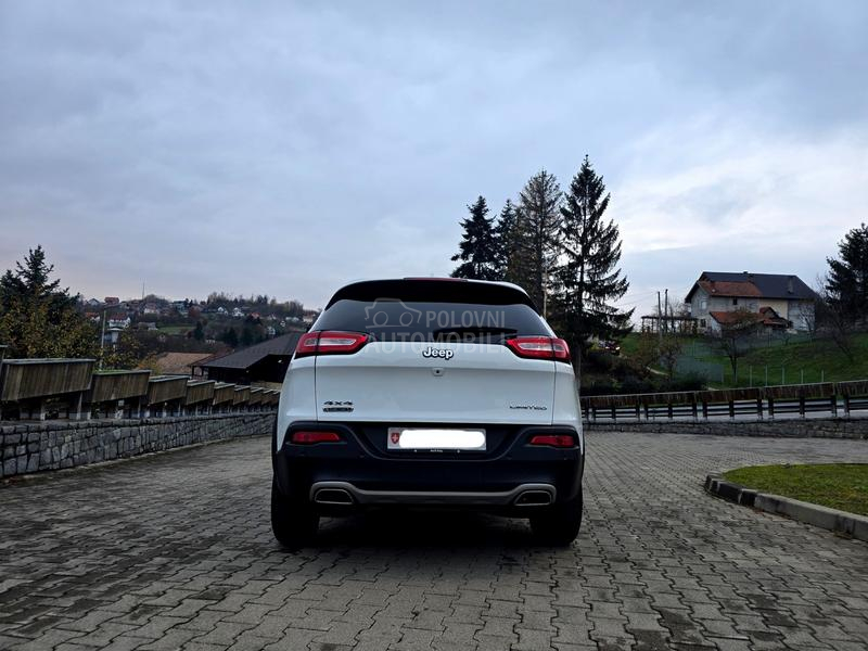 Jeep Cherokee Limited Totalni ful