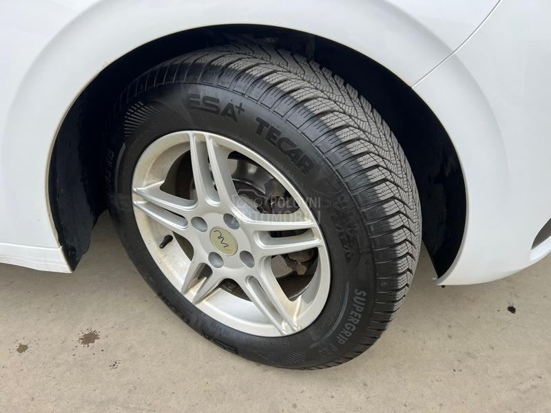 Peugeot 208 rikv. kamera