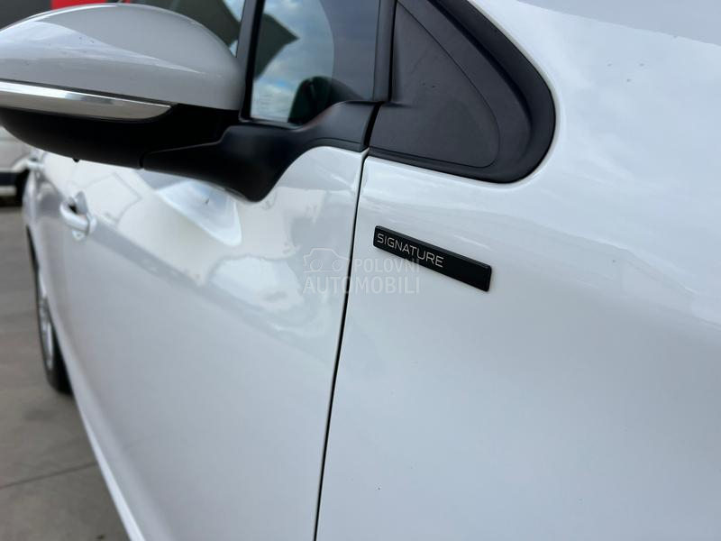 Peugeot 208 rikv. kamera