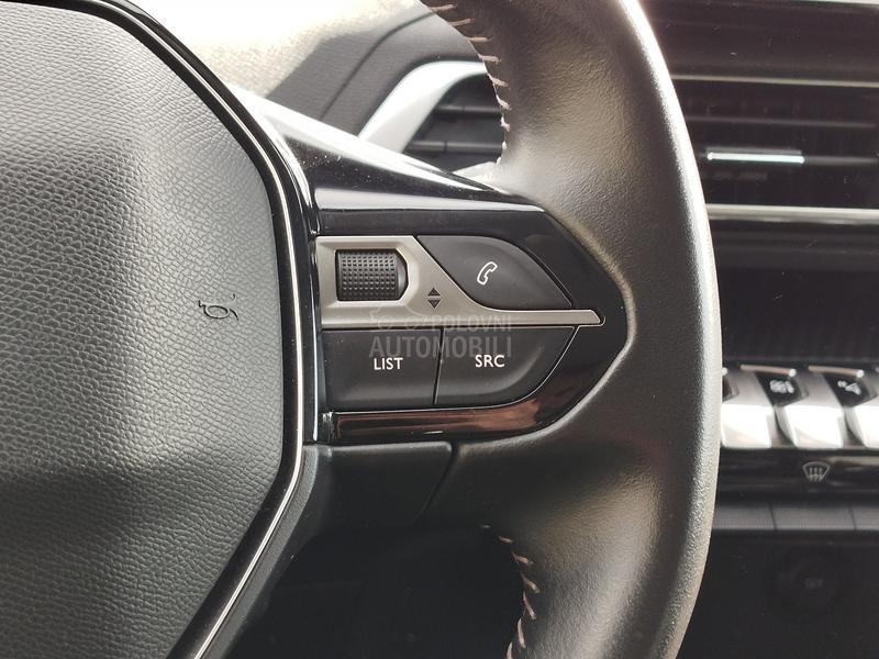 Peugeot 3008 1.2 ACTIVE BUSINESS