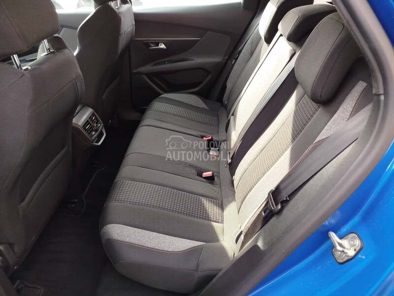 Peugeot 3008 1.2 ACTIVE BUSINESS