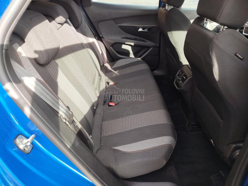 Peugeot 3008 1.2 ACTIVE BUSINESS