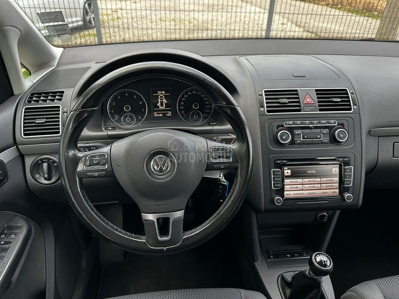 Volkswagen Touran 1.2 TSI