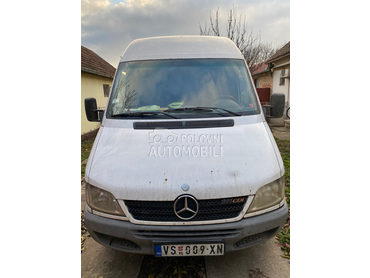 Mercedes Benz Sprinter 211