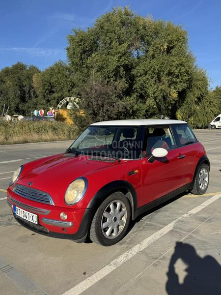 MINI Cooper 