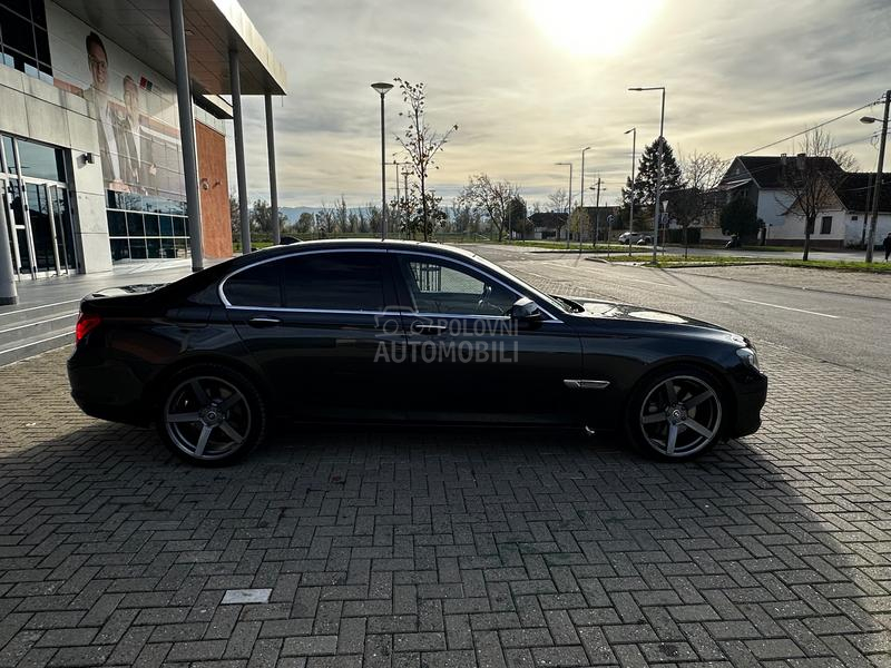 BMW 730 