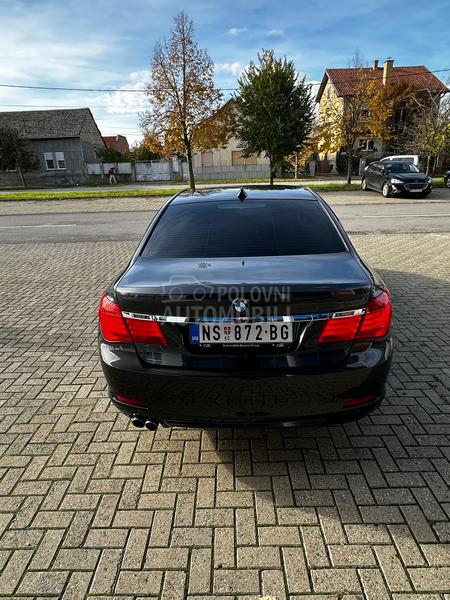 BMW 730 