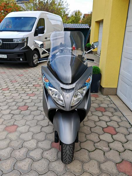 Suzuki BURGMAN 400 ABS