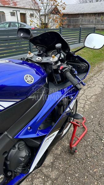 Yamaha YZF R6