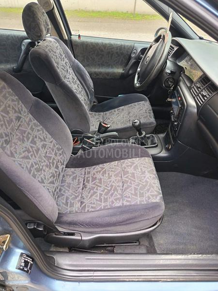 Opel Vectra B 
