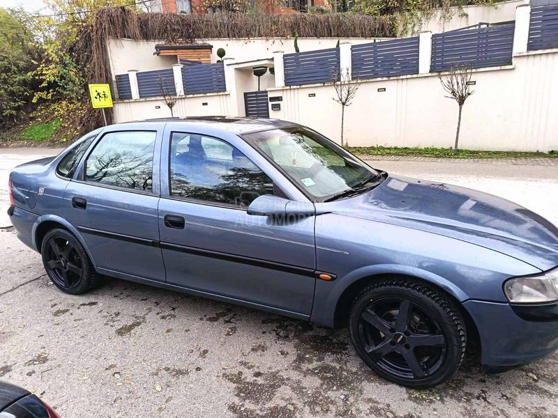 Opel Vectra B 