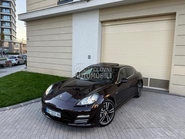Porsche Panamera 4S Chrono N O V A