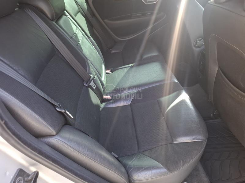 Volvo V70 2.4 D5