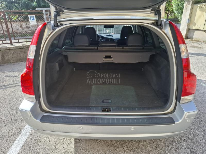 Volvo V70 2.4 D5